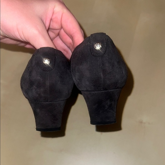 Stuart Weitzman Black Heels with Bow Accent - Picture 5 of 6